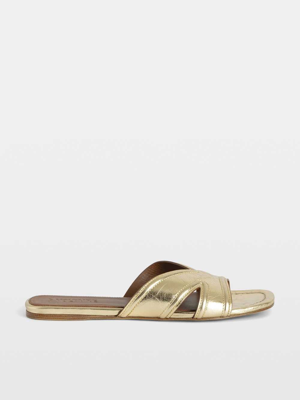SWCT01939_GOLD_PACKSHOT_6965b91f75d91 Zadig & Voltaire Azora Mules, Gold.