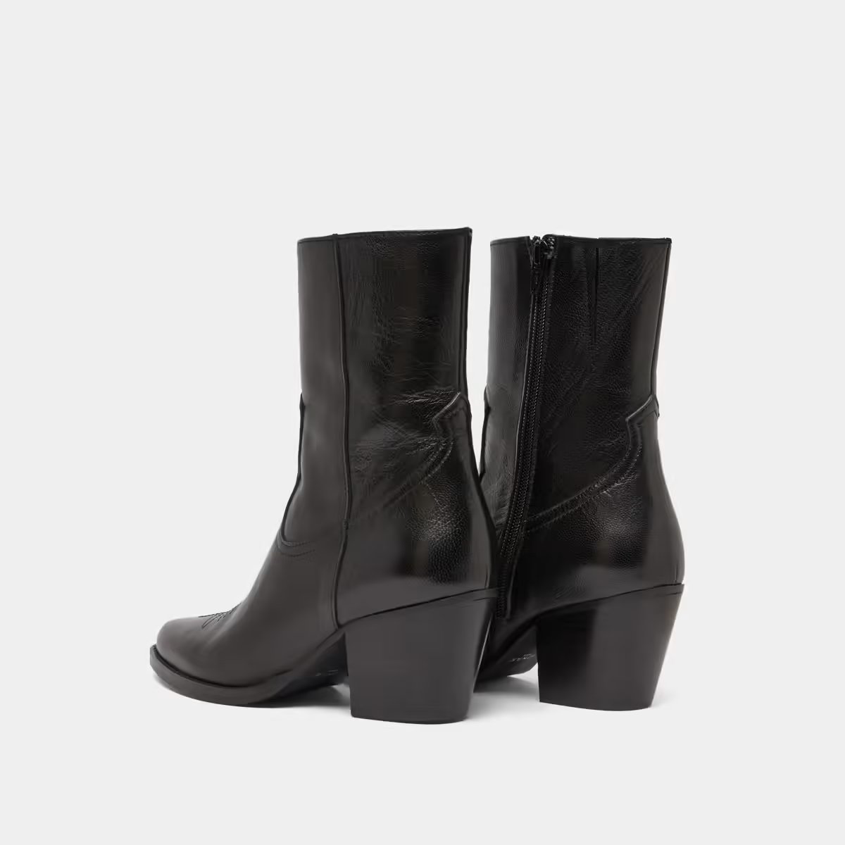 Jonak Djamena Boots