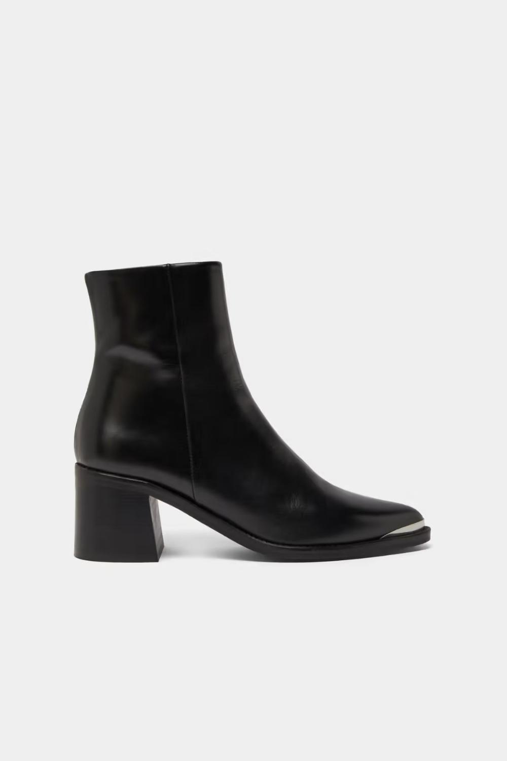 6001223-26-1 (1) Jonak Delo Boots,