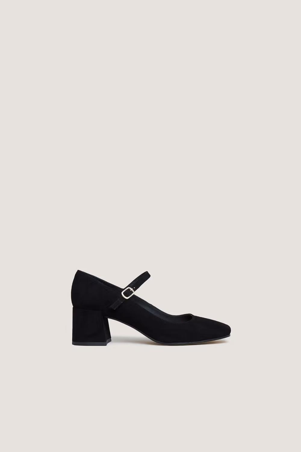 Jonak Alienor Mary Janes,