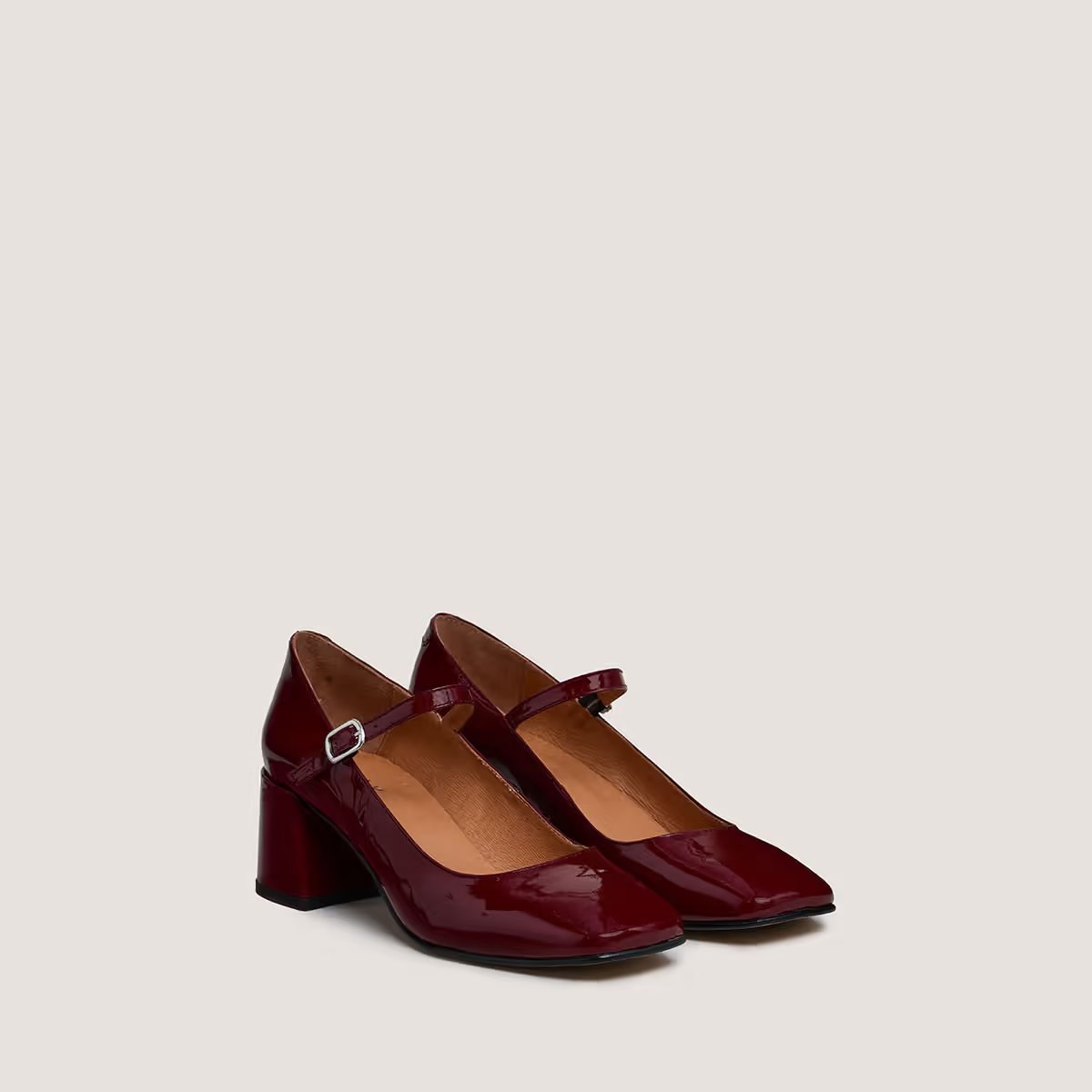 Jonak Alienor Mary Janes,