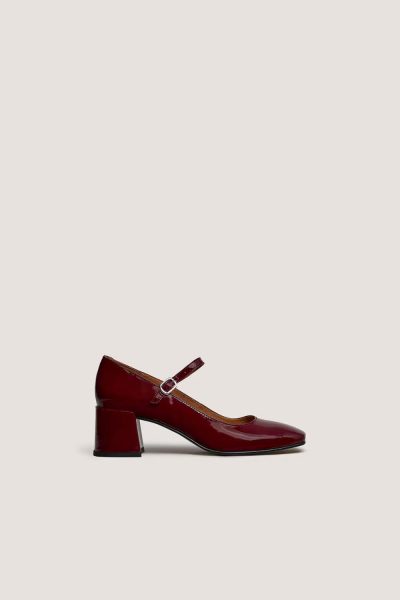 Jonak Alienor Mary Janes,