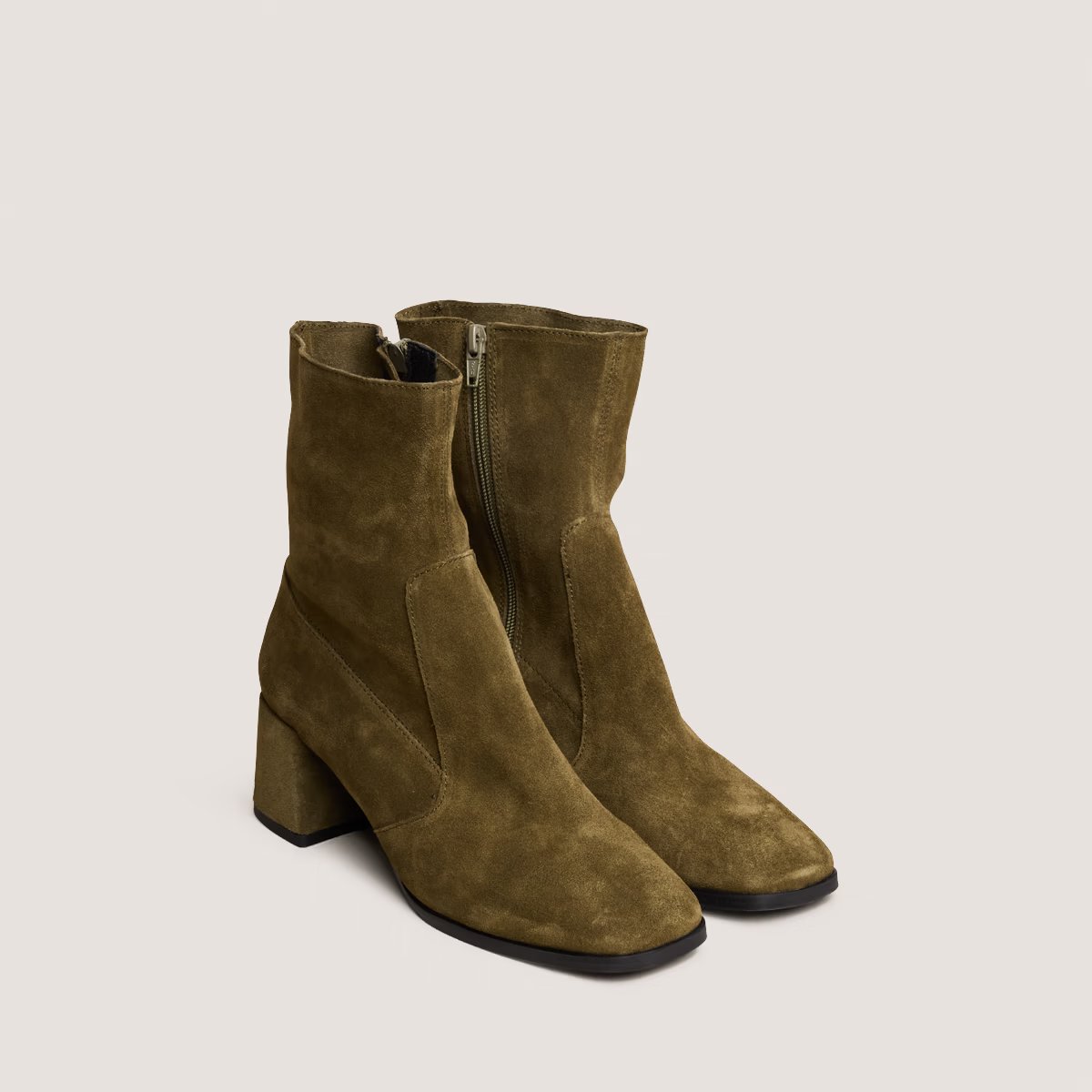 3900078-20 (4) Jonak Argentat Ankle Boots, Kaki Suede.