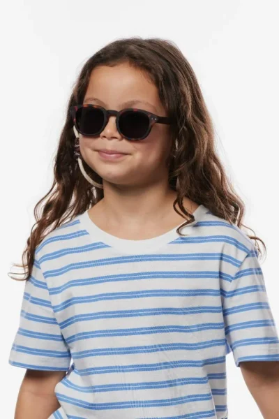 Izipizi Sun Kids Plus #C 5-7 Years, Available in different colors.
