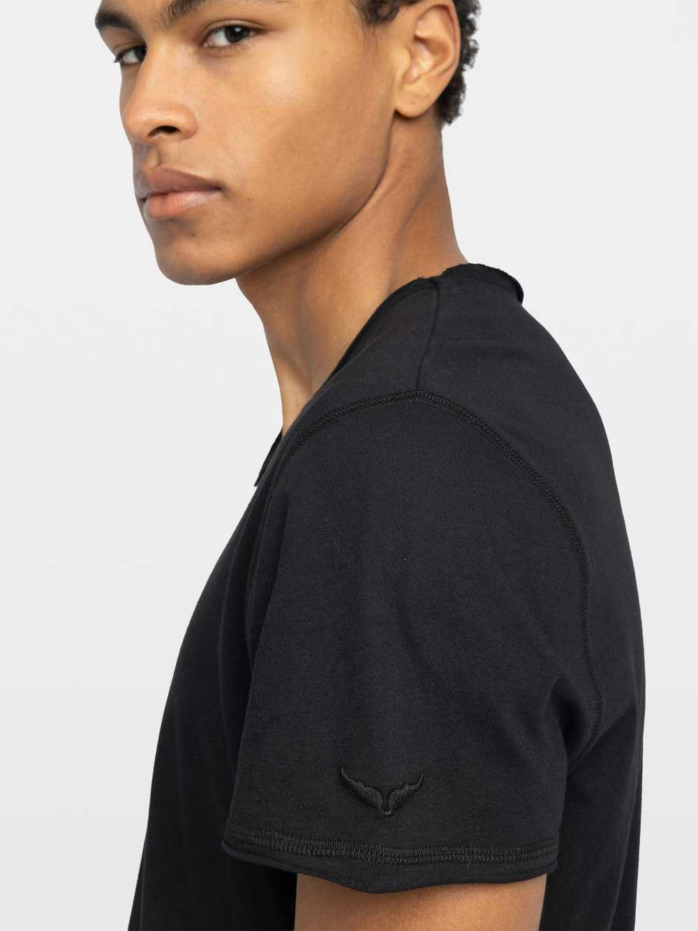JMTN01642_BLACK_HOVER_6970a890c5d97.jpg Zadig & Voltaire Monastir Henley T-shirt, Black.