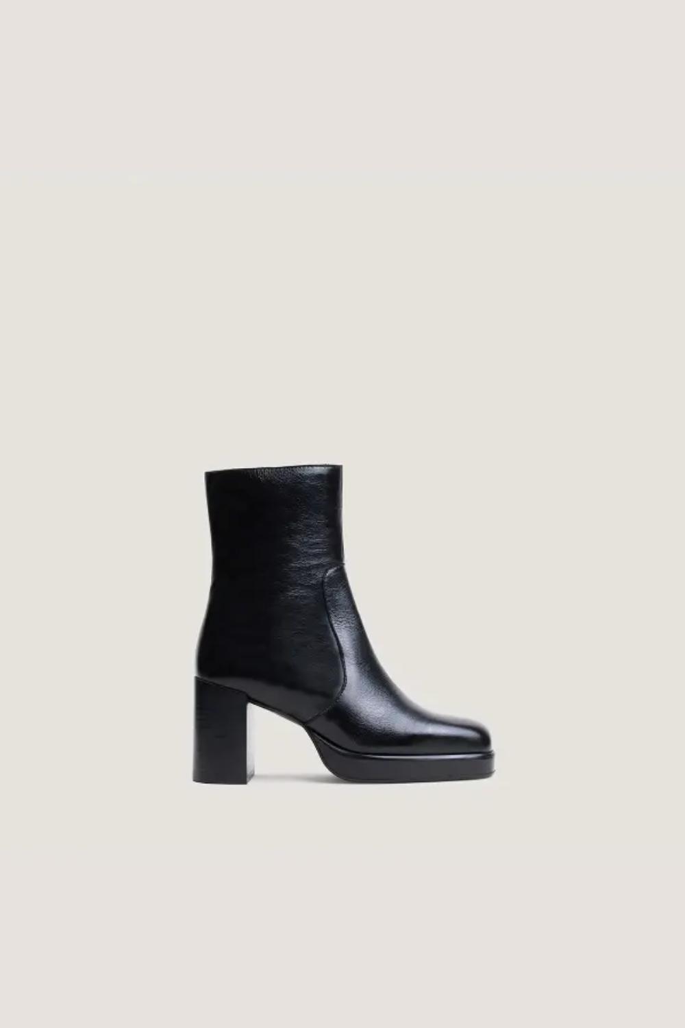 Jonak Boom Ankle Boots, Black Aged Leather