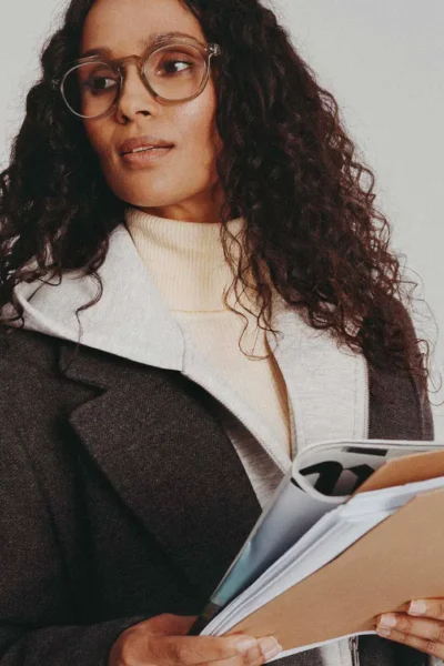 Izipizi Echo Reading Glasses, Station Seat.